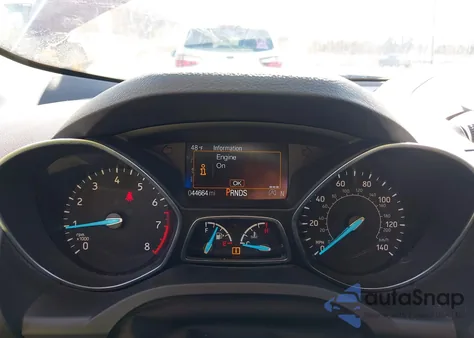 2017 Ford Escape Titanium z USA, uszkodzony, nr VIN 1FMCU0J96HUE04046